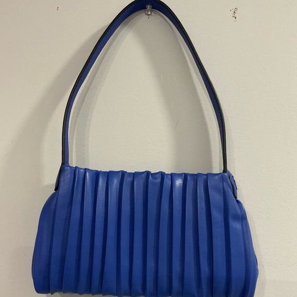 Simply Vera Vera Wang Handbags - Simply Vera Wang Leilexi Shoulder Bag Pleated Blue